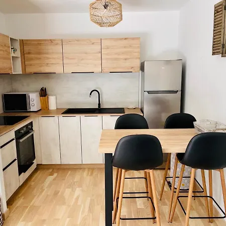 Apartment Ajaccio T2 Grand Standing Neuf - Centre Et Plages - 4 Personnes - Parking Prive *