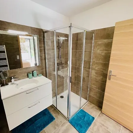 T2 Grand Standing Neuf - Centre Et Plages - 4 Personnes - Parking Prive Αζάτσιο