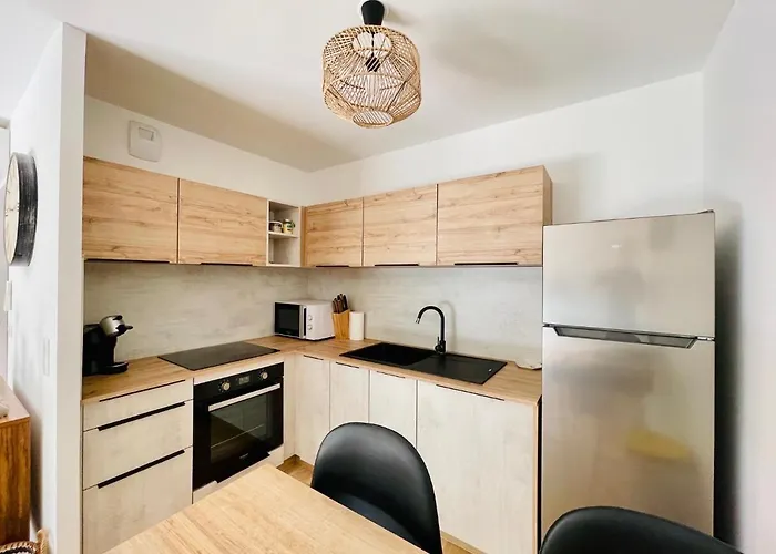 T2 Grand Standing Neuf - Centre Et Plages - 4 Personnes - Parking Prive * Ajaccio (Corsica)