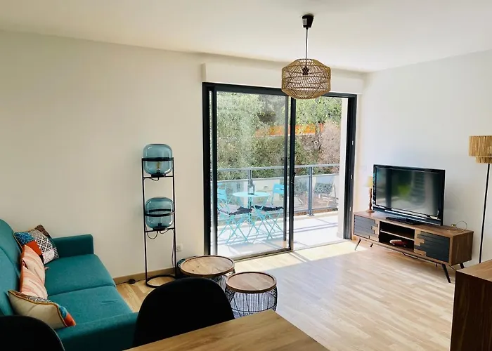 Apartment T2 Grand Standing Neuf - Centre Et Plages - 4 Personnes - Parking Prive *