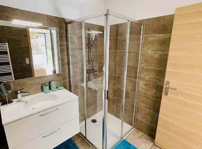 T2 Grand Standing Neuf - Centre Et Plages - 4 Personnes - Parking Prive Ajaccio (Corsica)